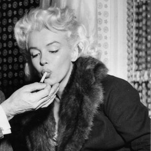 Meet your Posher, Idil